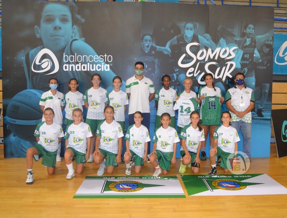 Equipo minibasket femenino en el Cto. de Andalucía.jpg